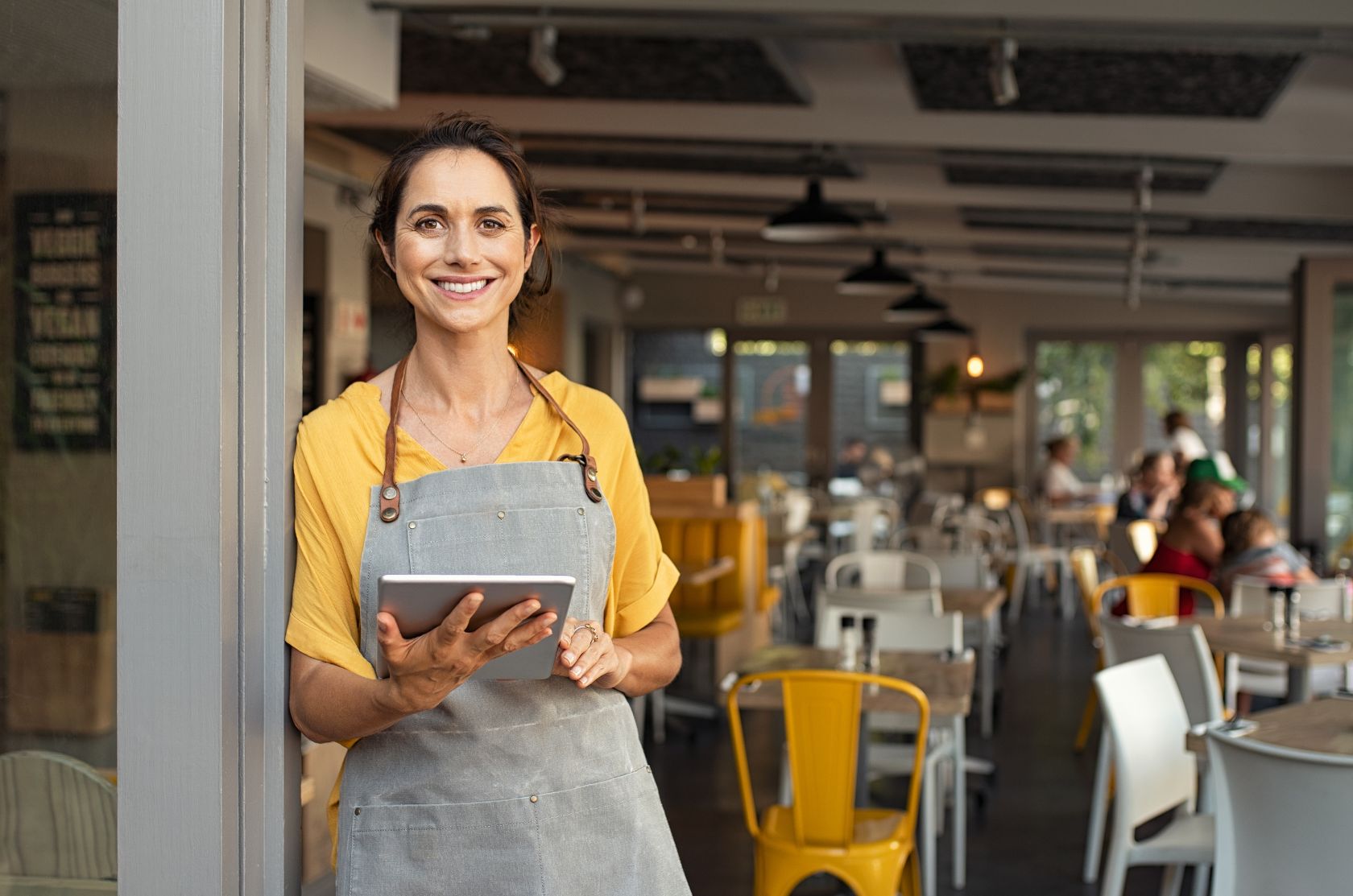 Tendências para bares e restaurantes em 2025: as principais transformações tecnológicas para o setor